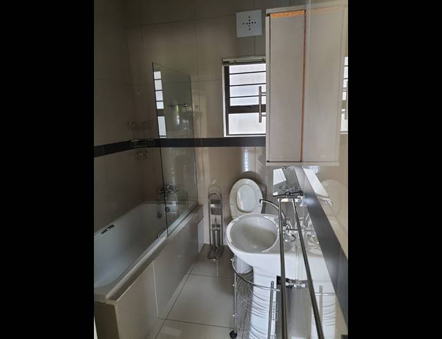 2 BEDROOM APARTMENT RENTED IN GLEN ANIL